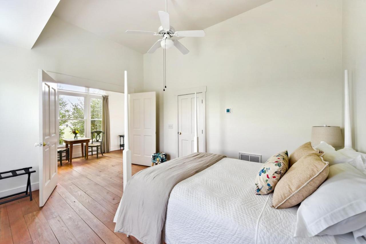 The Farmhouse Inn Buckhead Eksteriør billede