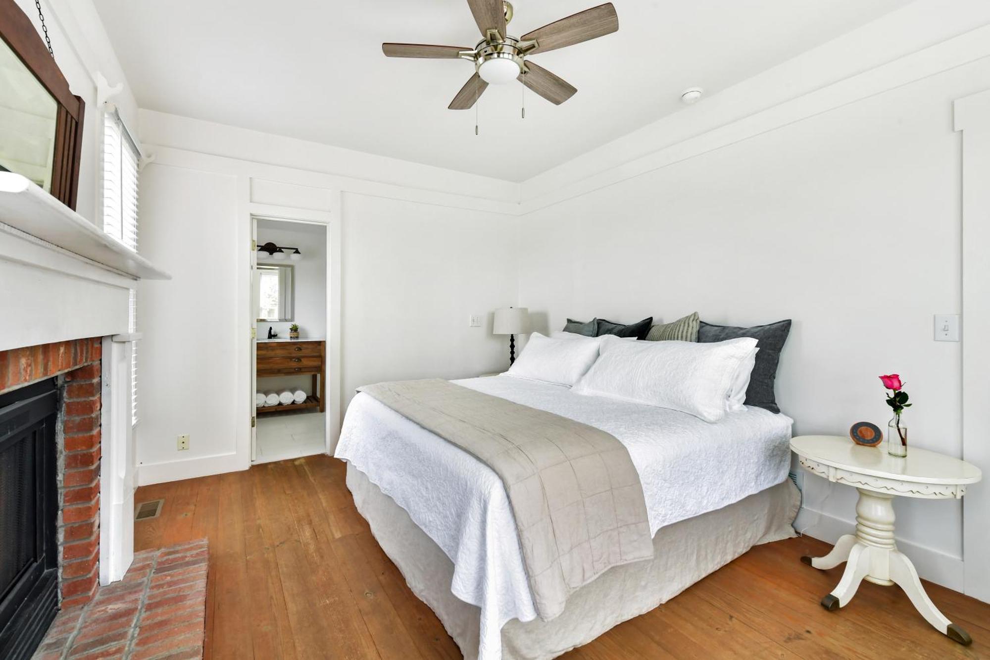 The Farmhouse Inn Buckhead Værelse billede